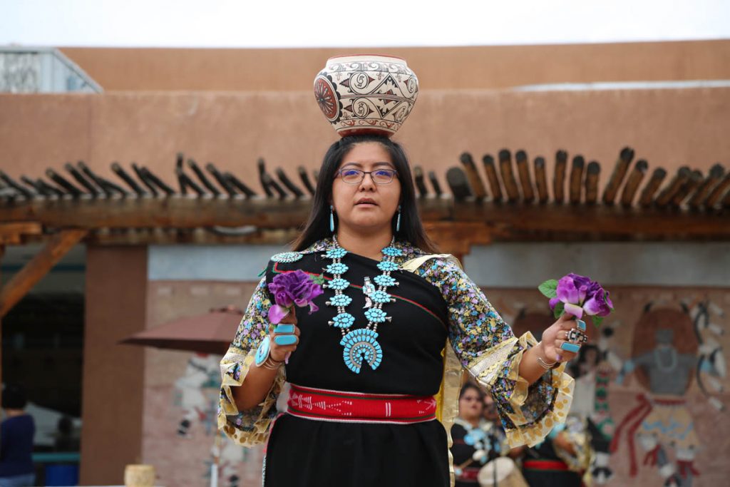 Zuni Olla Maidens (Zuni) | Indian Pueblo Cultural Center